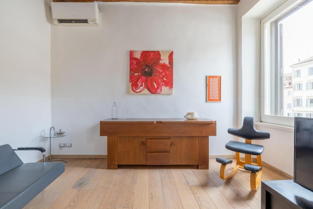 Modern Apartment In Campo De Fiori Рим Экстерьер фото