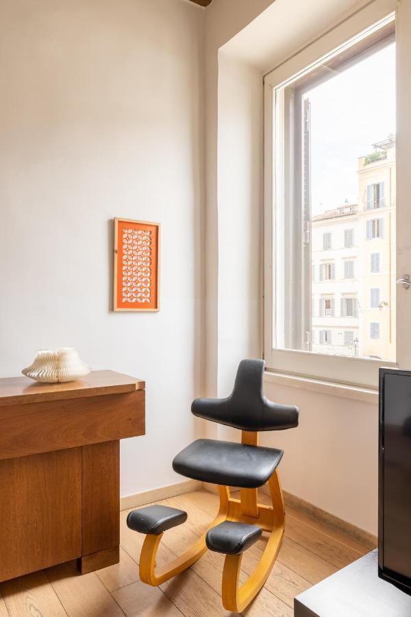 Modern Apartment In Campo De Fiori Рим Экстерьер фото