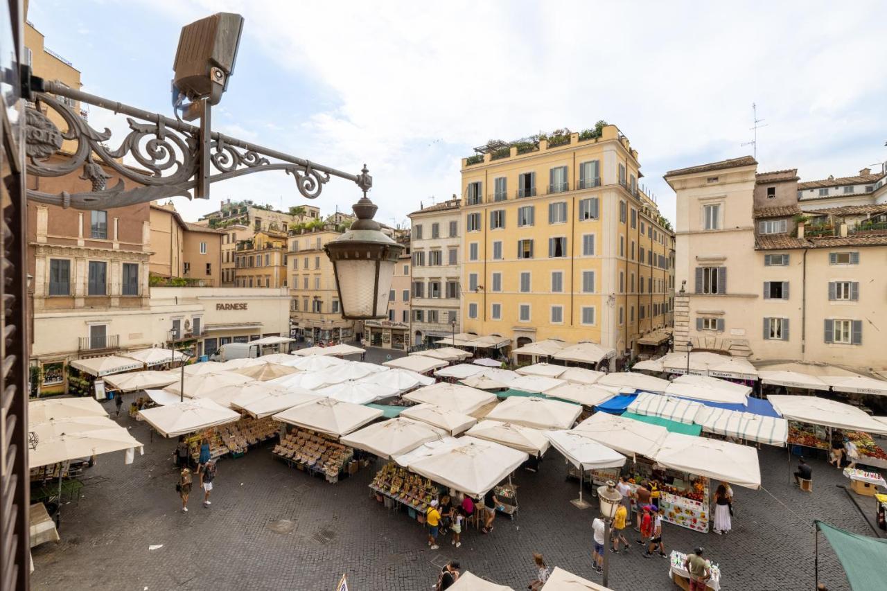 Modern Apartment In Campo De Fiori Рим Экстерьер фото