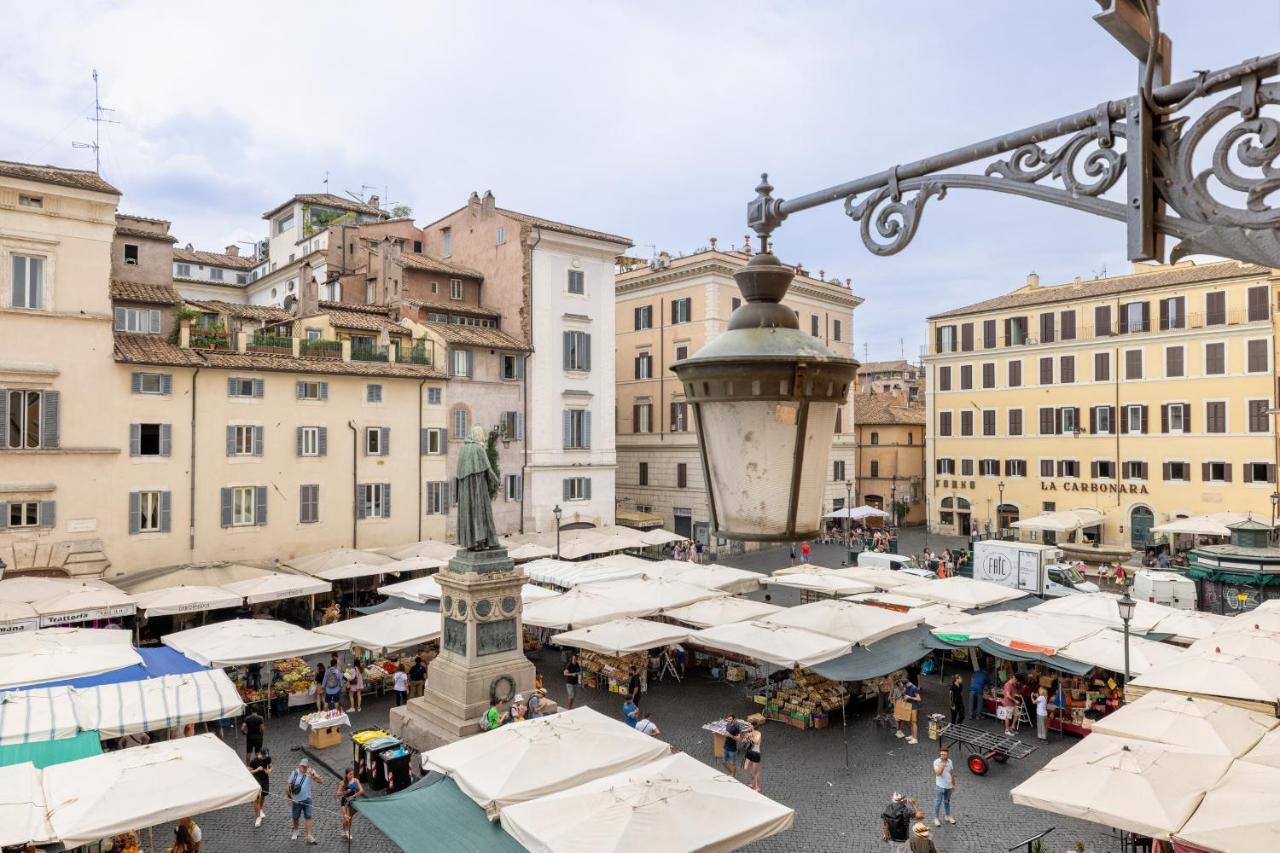 Modern Apartment In Campo De Fiori Рим Экстерьер фото