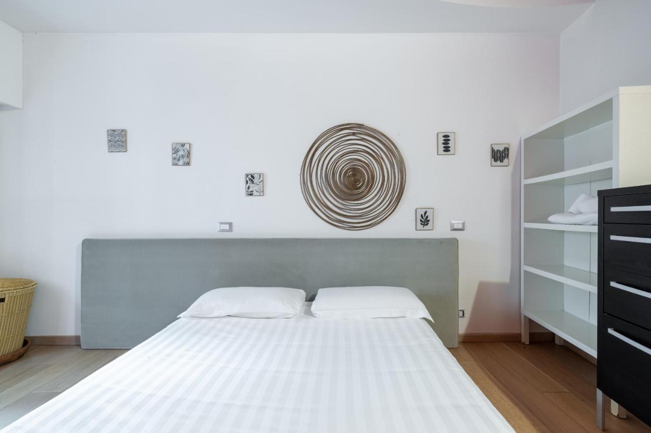 Modern Apartment In Campo De Fiori Рим Экстерьер фото
